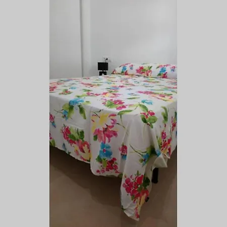 Apartamento Totalmente Renovado En Primera Linea Calpe